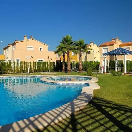 Prázdninový dům Adosado En Nova *